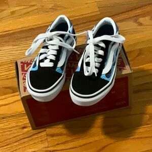 Old School Camo flame vans size 11